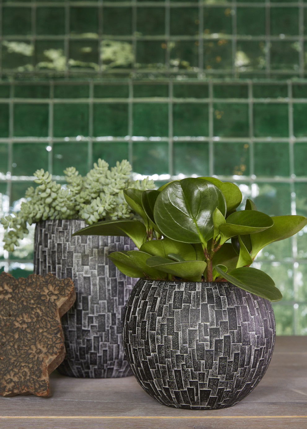 Indoor Nature Stone Ball Planter (Charcoal) - 17cm Dia